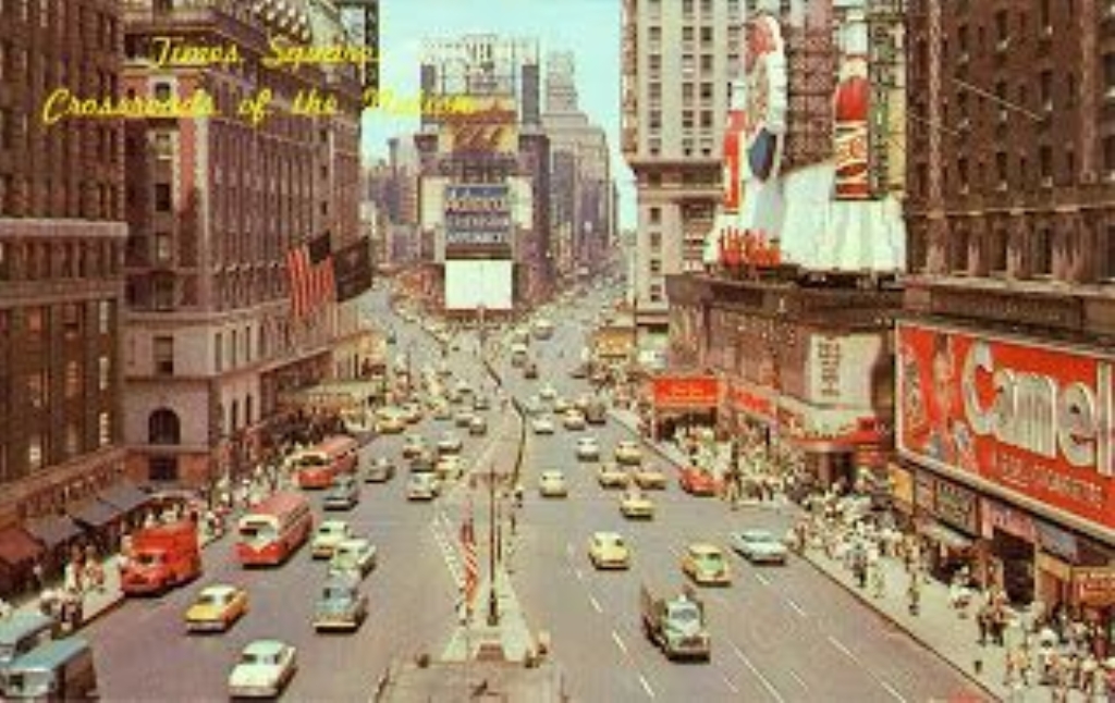 bcce1d7e34a7efad3533d3c467a8a059--times-square-vintage-photographs.jpg